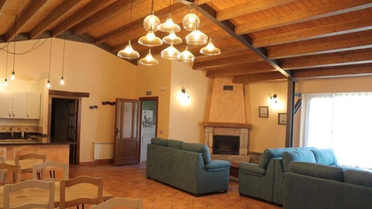 Revilla-Vallegera Cottage | Finca Casa Rural Las Cercadas, Full rental