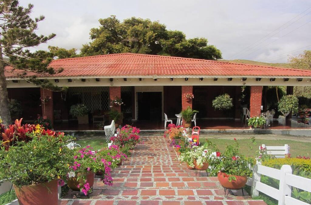 Dagua House | Finca cerca a Cali - Pura Naturaleza - El Carmen, Colombia