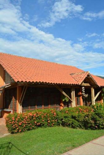 Coffee Triangle House | Finca el Lunar