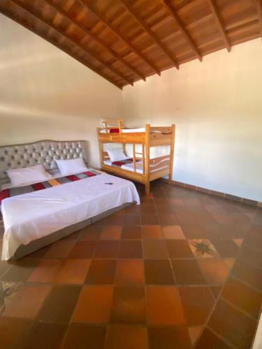 Palmas del Socorro Cabin | Finca el refugio campestre
