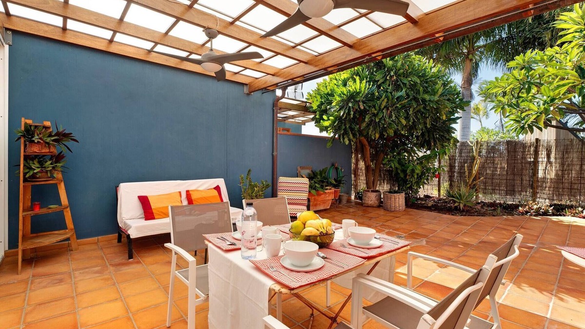 Playa San Juan Apartment | Finca La Calabacera Casa Blanca num0074