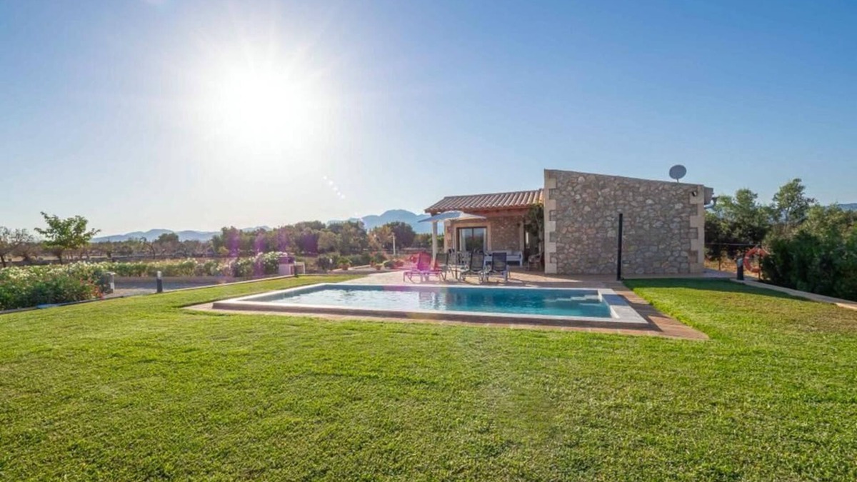 Buger House | Finca Monika Natalia