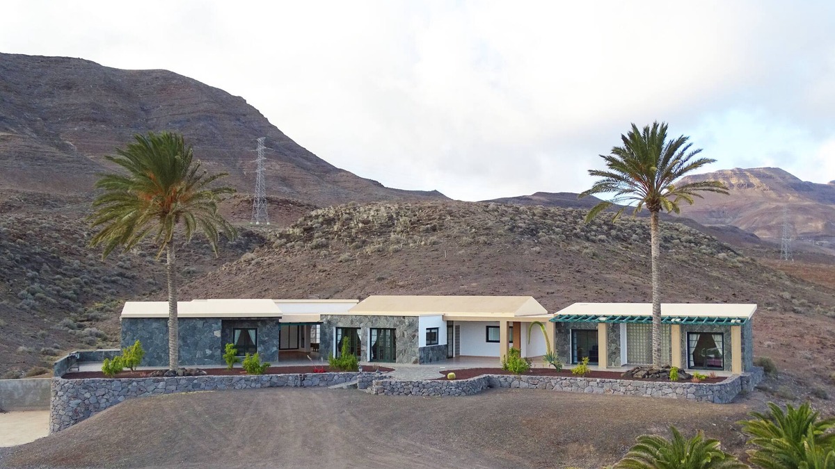 Pajara House | Finca Palmeras 1, located in a privileged area south of the island.