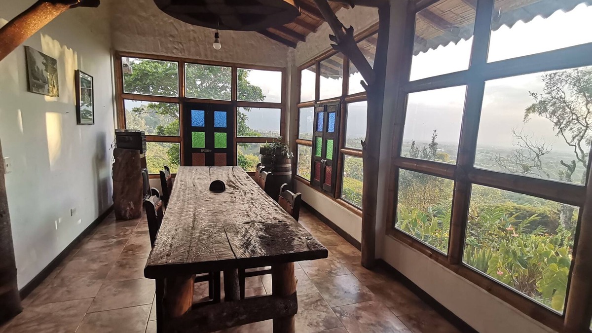 Filandia Cabin | Finca Rustica con Hermosas Vistas a 10 Minutos de Filandia Quindio