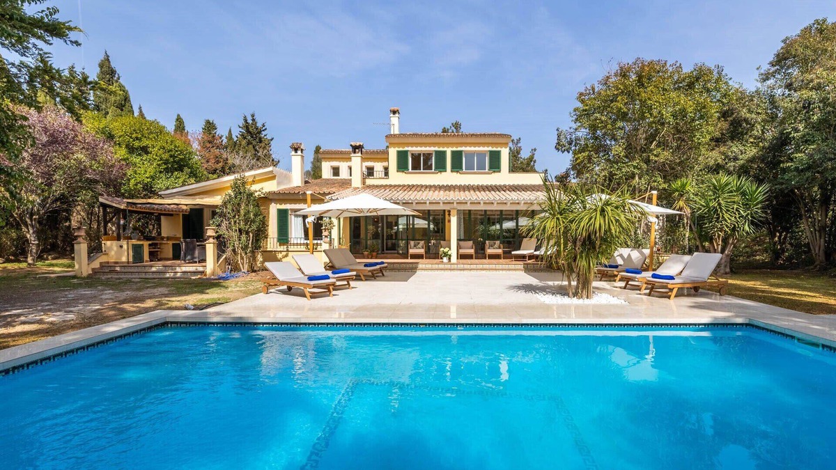 Santa Maria del Cami Villa | Finca Santa Maria Near Palma