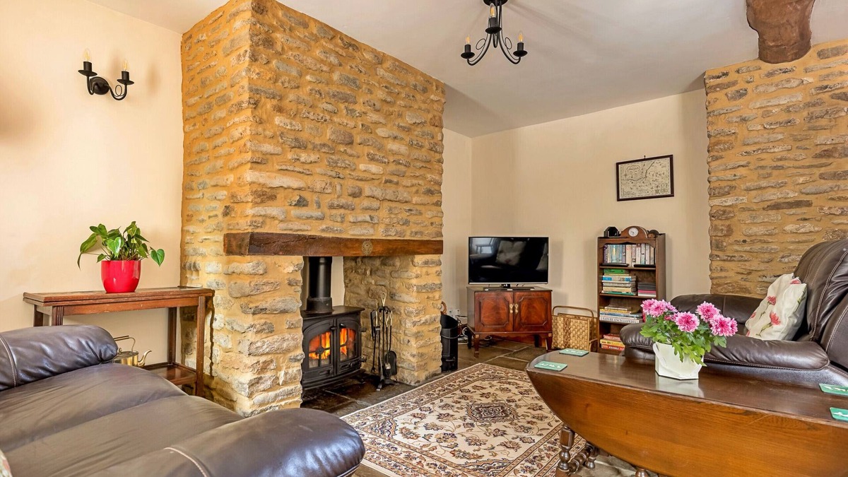 Blackford Cottage | Finest Retreats | Five Courts Cottage