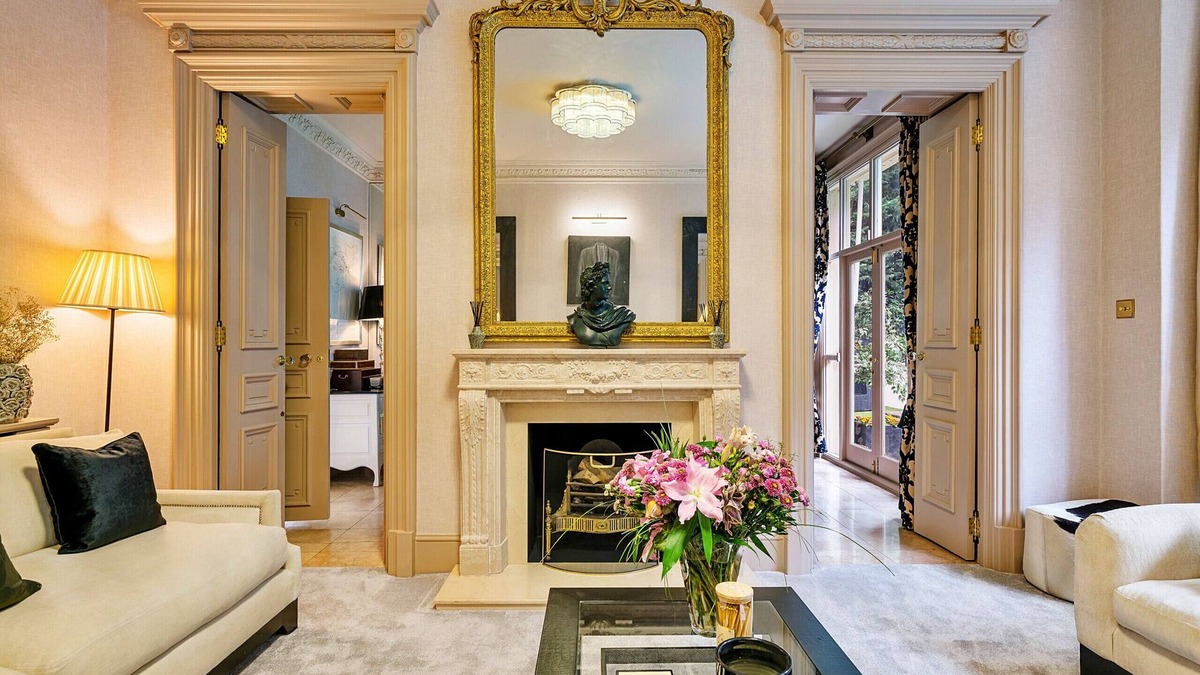 Frognal and Fitzjohns House | Finest Retreats | Hampstead Village House