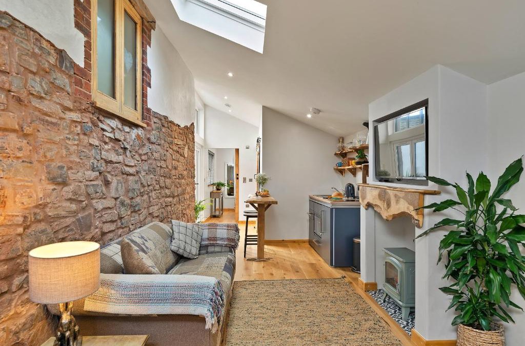 Burlescombe House | Finest Retreats - Hillfarrow Hideaway
