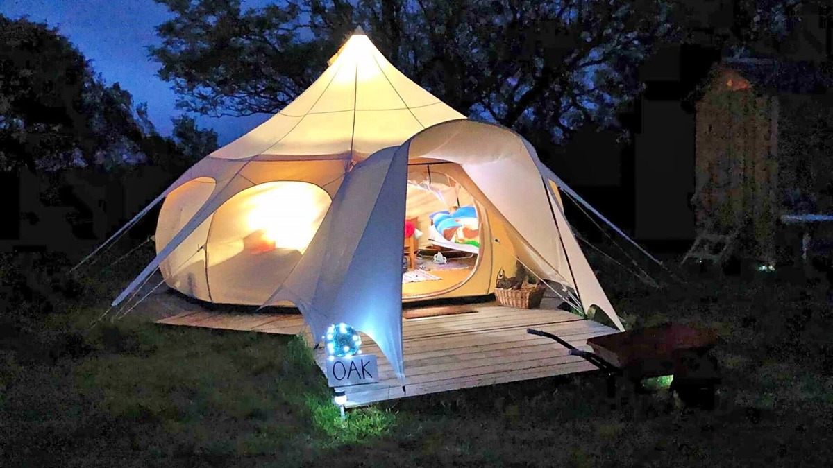 Ilfracombe Ski Chalet | Finest Retreats | Oak Lotus Belle Tent