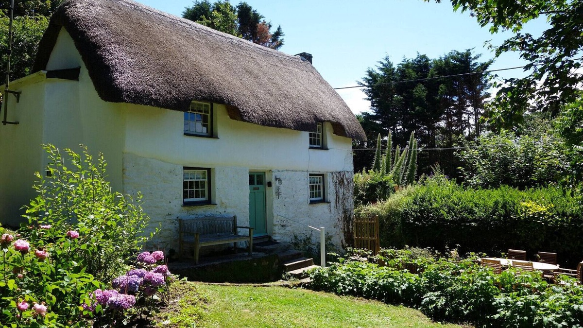 St. Mawgan Cottage | Finest Retreats | Old Lanvean Cottage