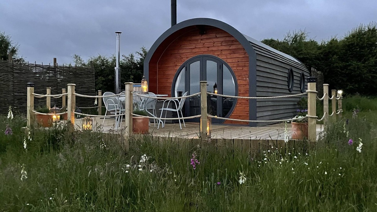 Banbury Cabin | Finest Retreats | The Cornflower