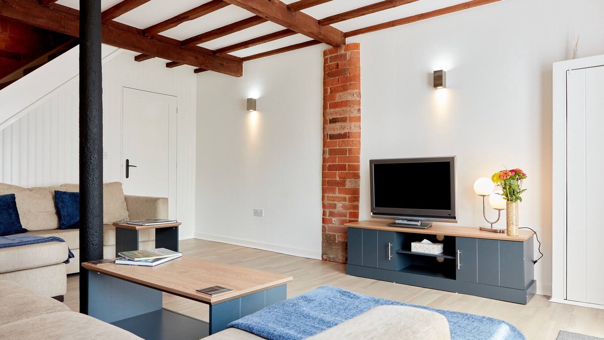 Dalbury Lees Cottage | Finest Retreats | The Pig Barn