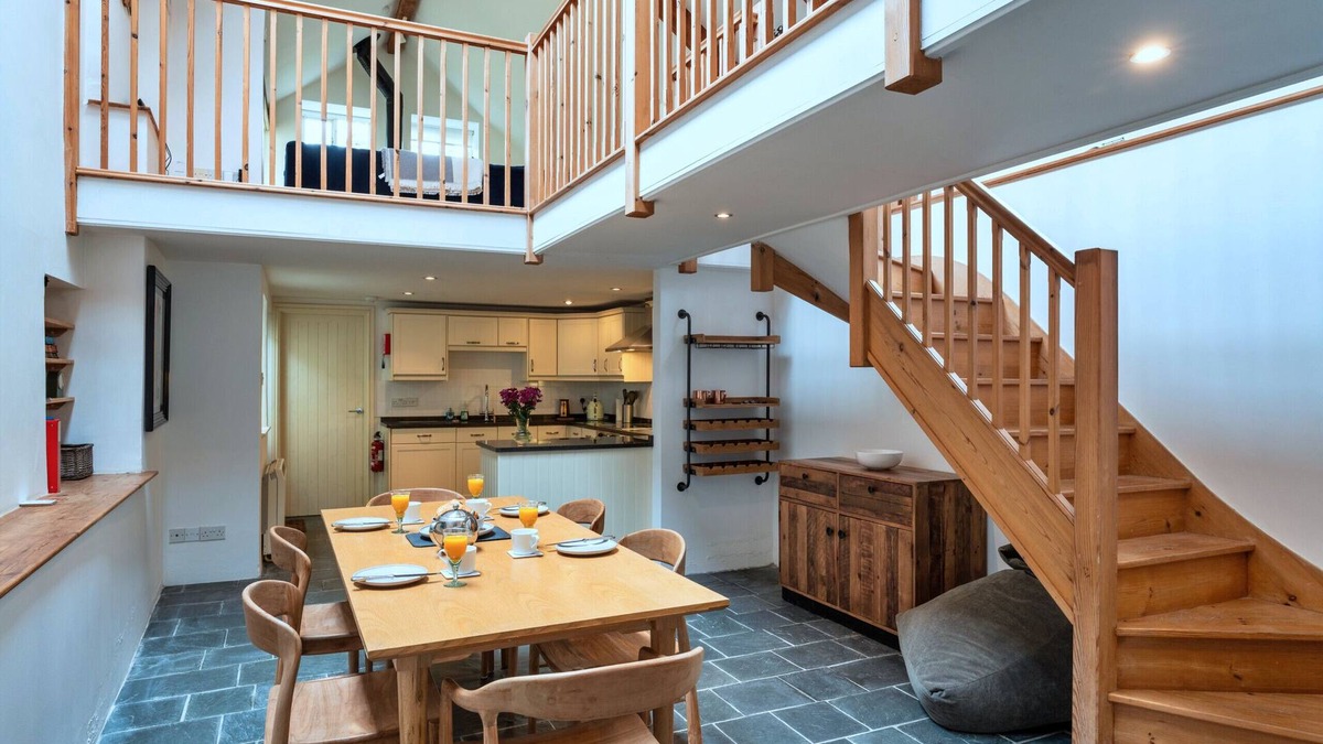 Portloe House | Finest Retreats - The Old Store