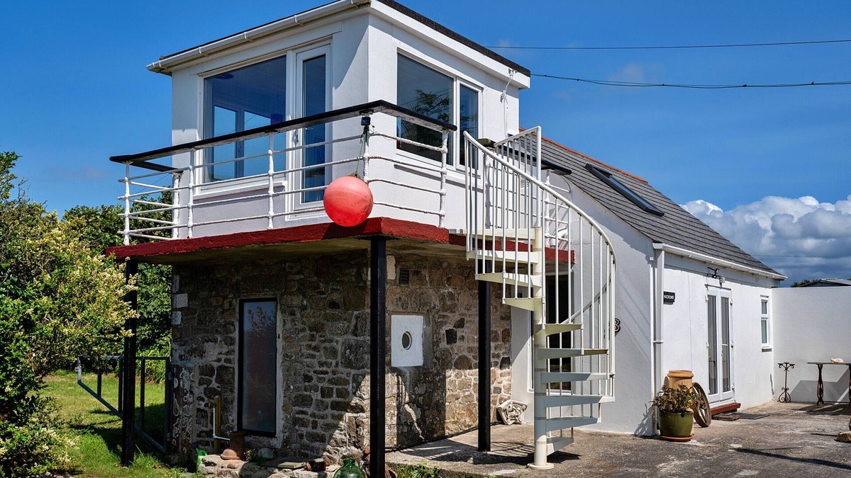 Pendeen Cottage | Finest Retreats | The Watchtower at Western Watch