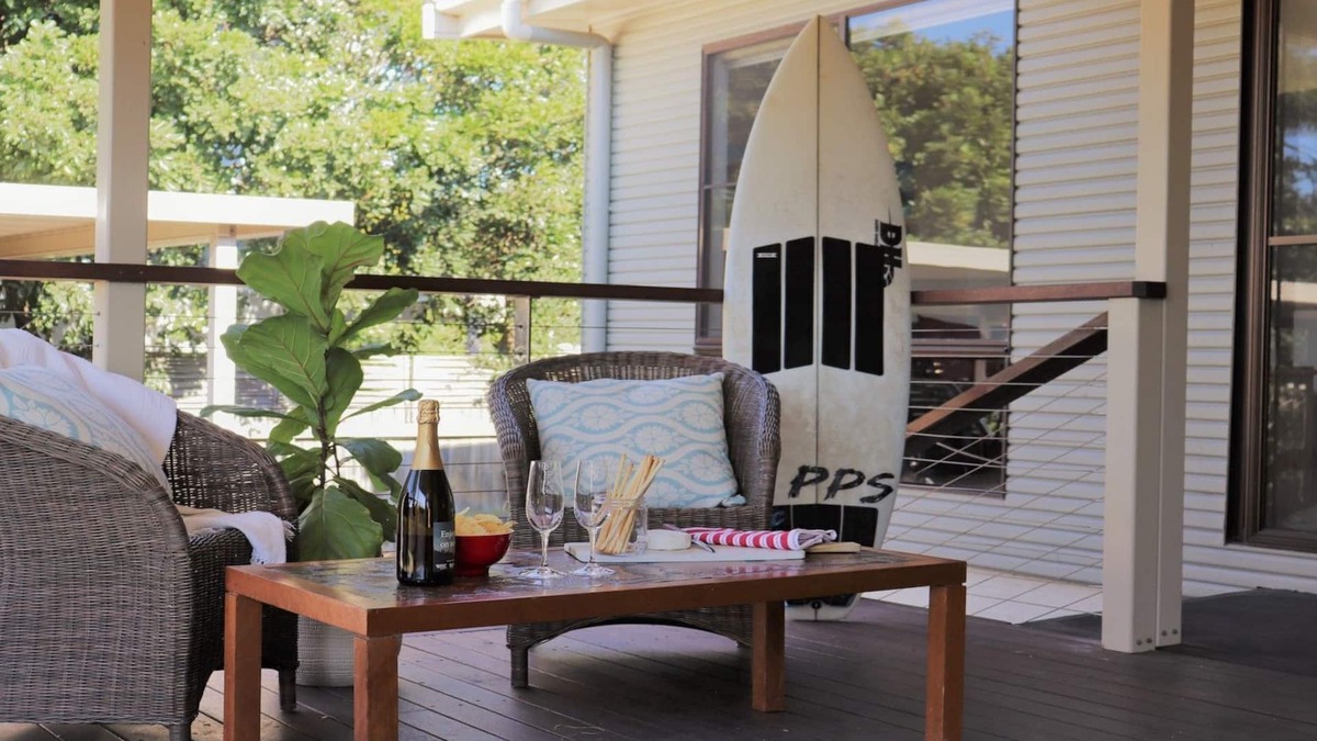 Fingal Bay House | Fingal Beach Shack – walk to beach