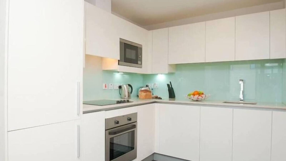 Redcliffe Apartment | Finzels Reach - One Bedroom Deluxe