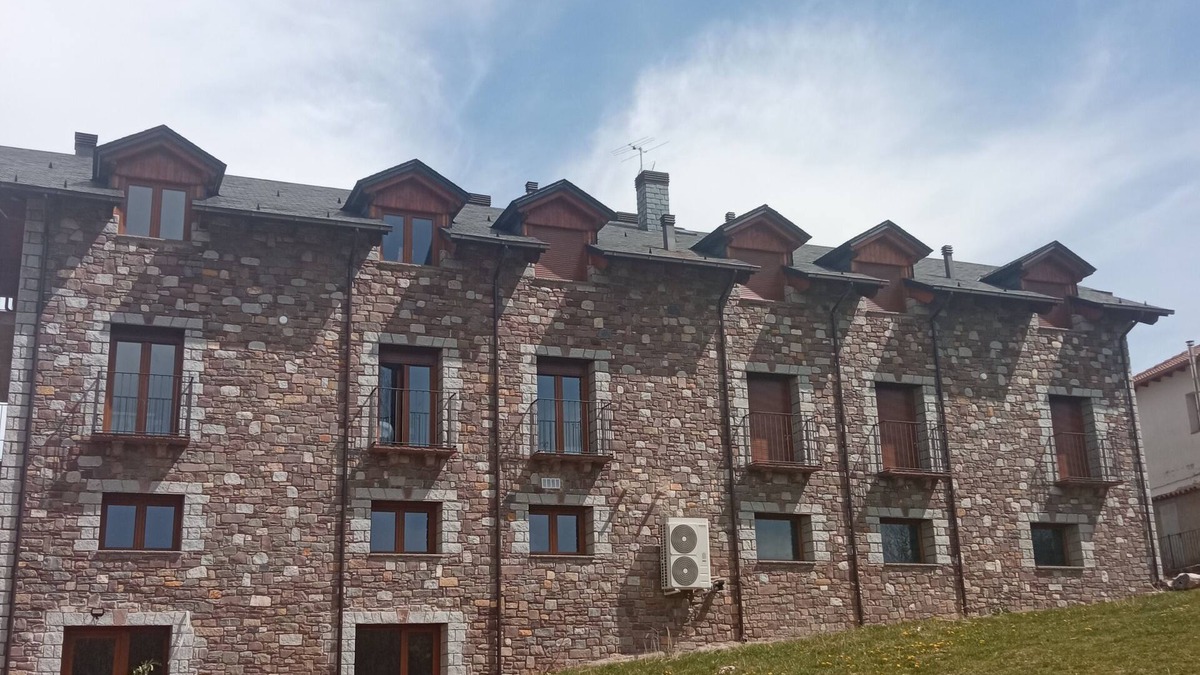 Laspaules Apartment | Fio de Neu, Single apartment, Perfect for couples and to rest