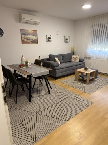 Zapresic Apartment | FIOLICA