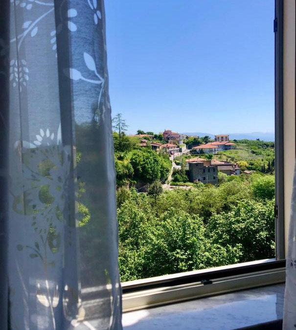 Caprarola Apartment | Fiori e farfalle apartment