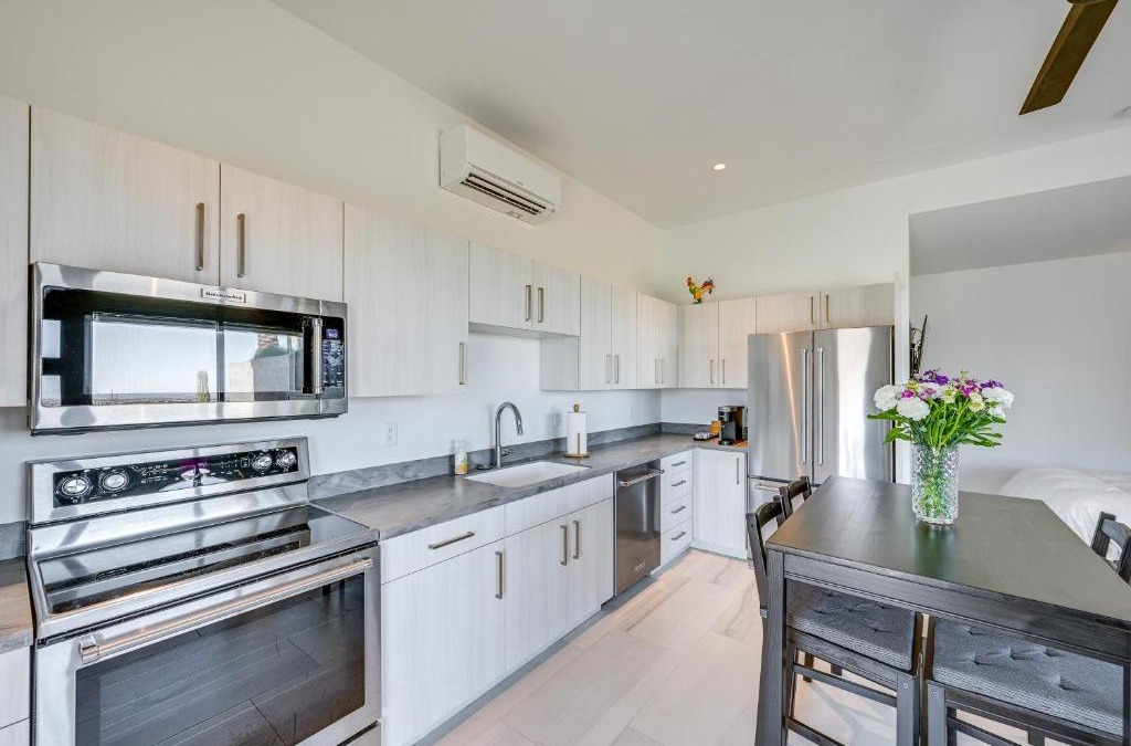 San Tan Valley Apartment | Fire Pit and Views at Peaceful Queen Creek Studio
