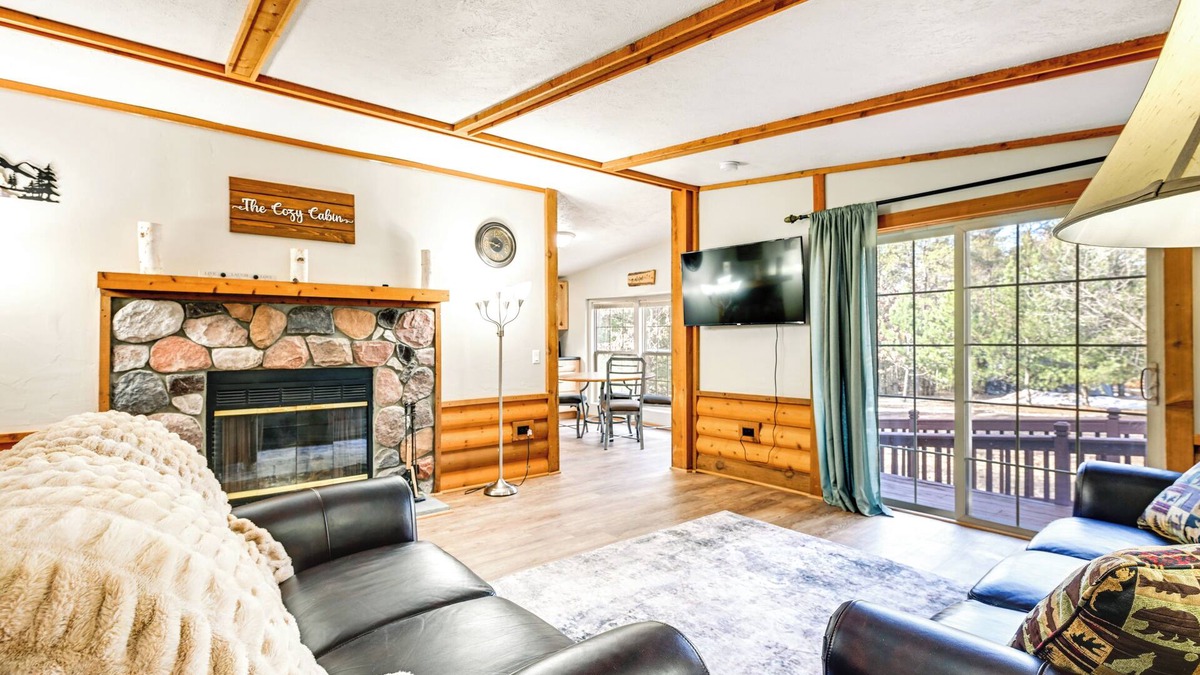 Krakow Cabin | Fire Pit: Family-Friendly Cabin in Gillett!