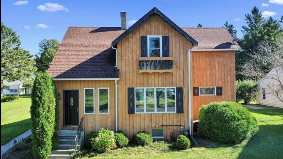 Kewaunee House | Fire pit, grill, patio, and blocks from Lake Michigan beach!
