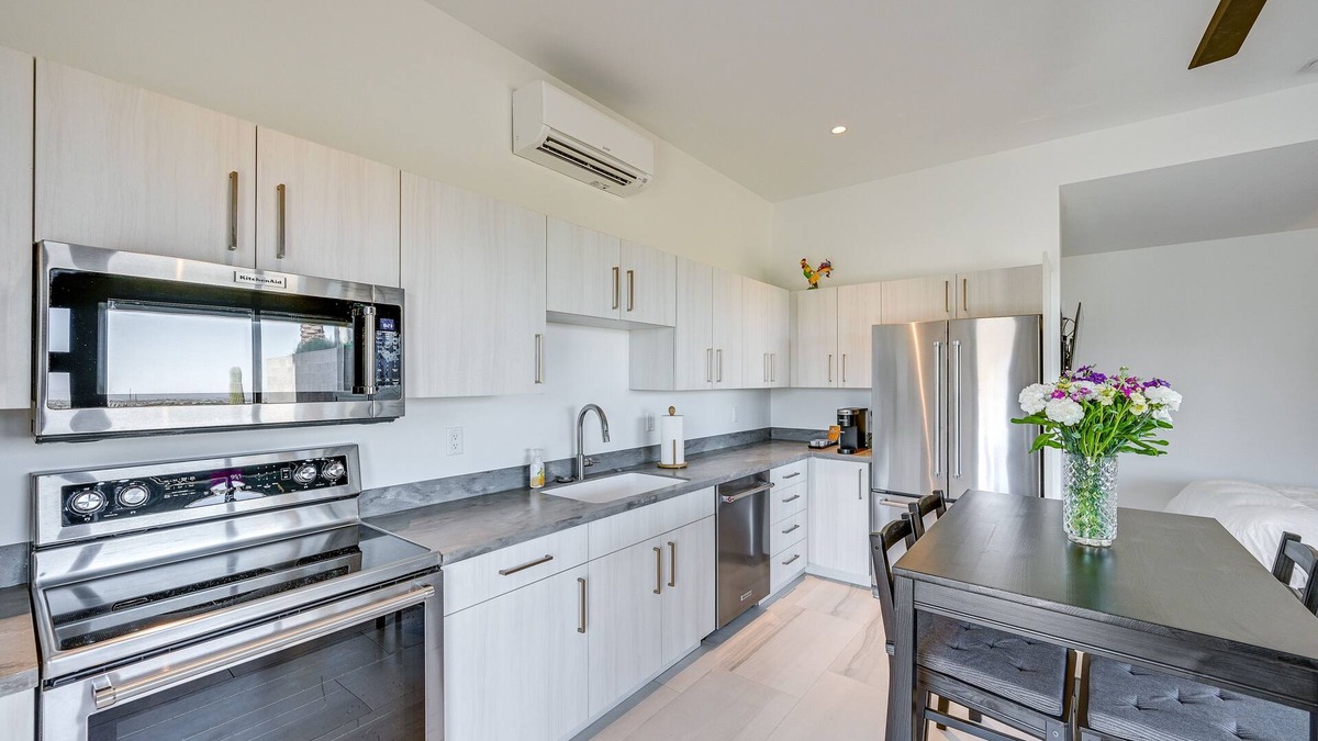 San Tan Valley Apartment | Fire Pit & Views at Peaceful Queen Creek Studio