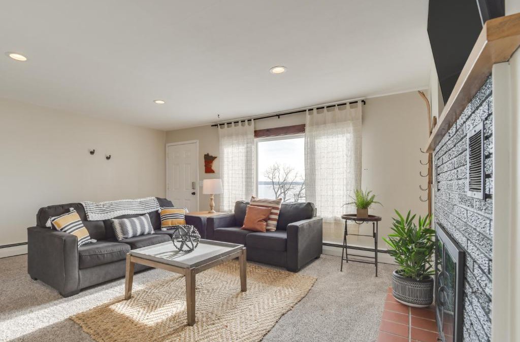 Detroit Lakes Apartment | Fire Pit, Waterfront and Boat Dock Detroit Lake Gem