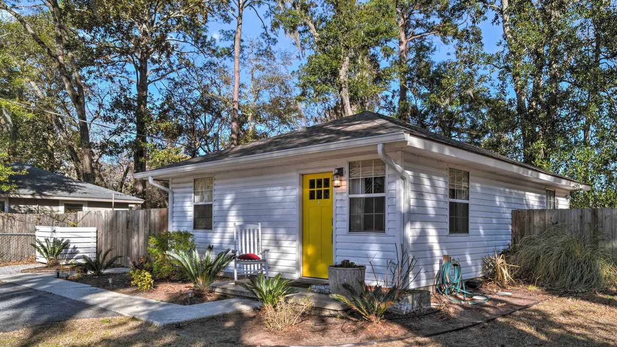 Port Royal House | Fire Pit + Yard: Charming Port Royal Home!