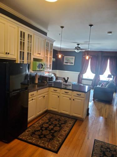 Barre Hotel | Firehouse Inn