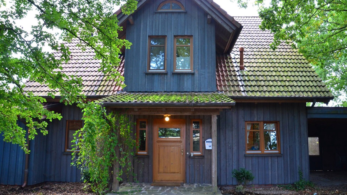 Oxstedt House | Fireplace, terrace, garden, barbecue, child-friendly near nature reserve