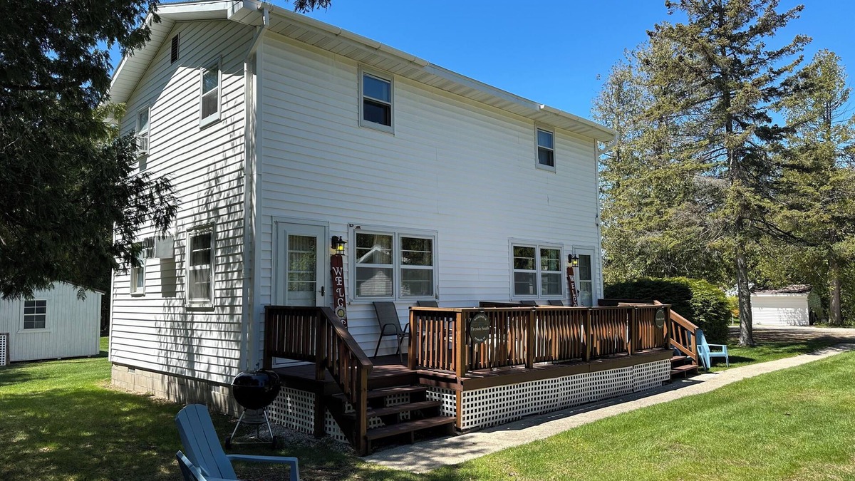 Ephraim Cottage | Fireside South @Ephraim Beach on Ephraim Village Cottages Resort