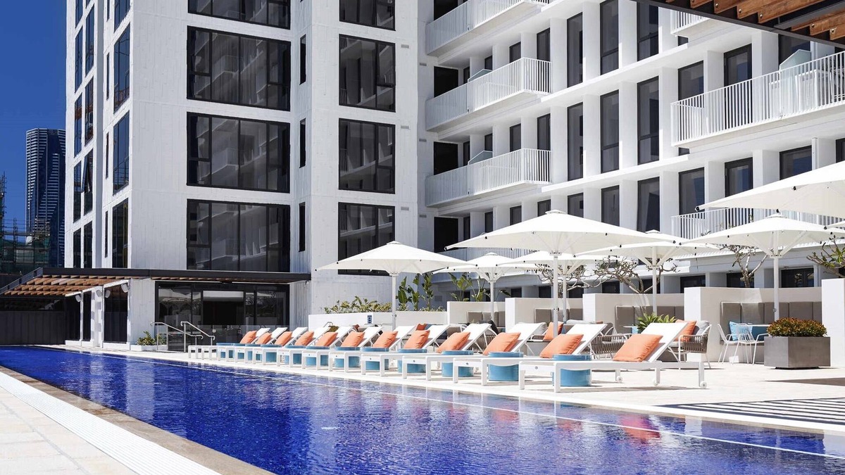 Spring Hill Apartment | Fireworks & City Views | 2B2B + Parking