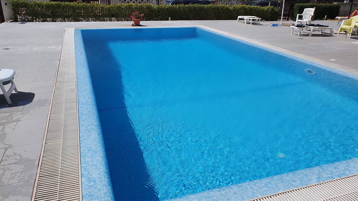 Ginosa Marina Apartment | First floor apartment overlooking pool 15 minutes from blue ribbon beach