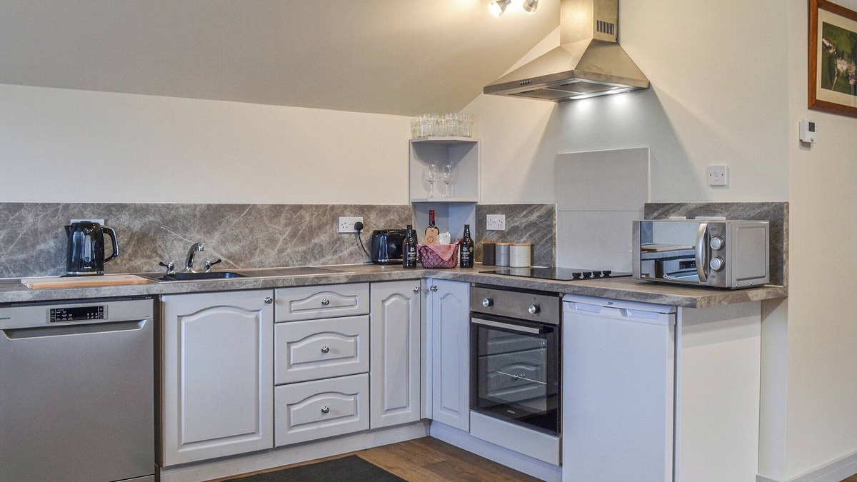 Aberdare Cottage | First floor barn conversion close to Zip World and Bike Park Wales.