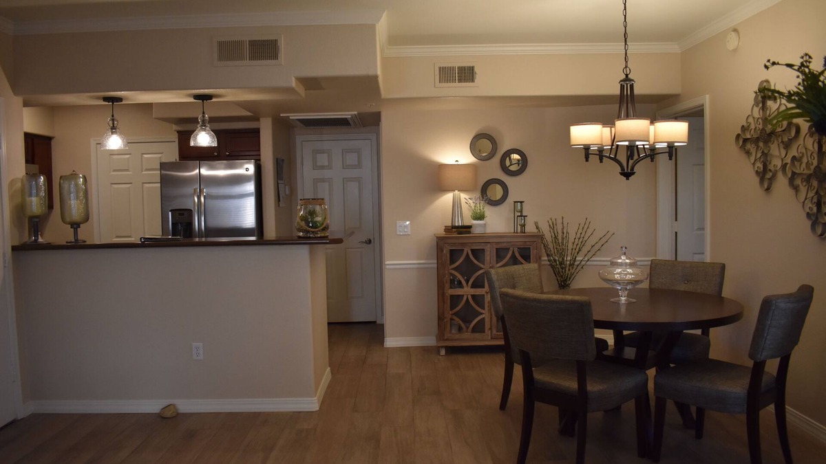 North Scottsdale Condo | First floor condo in desirable Scottsdale location