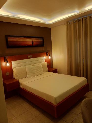 Limbe Hotel | First International Inn Downtown