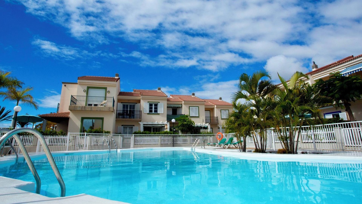 Pasito Blanco House | First line holiday house in the exclusive and private marina of Pasito Blanco.