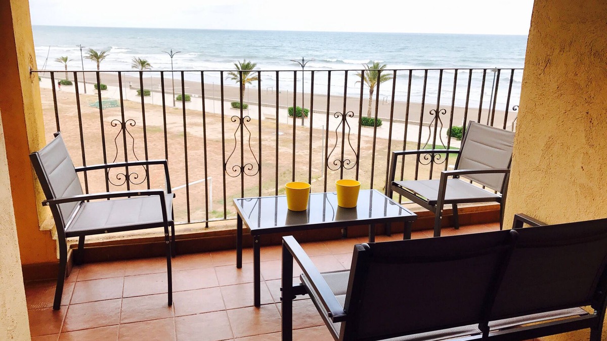 Port Saplaya Apartment | First line of the sea - Port Saplaya