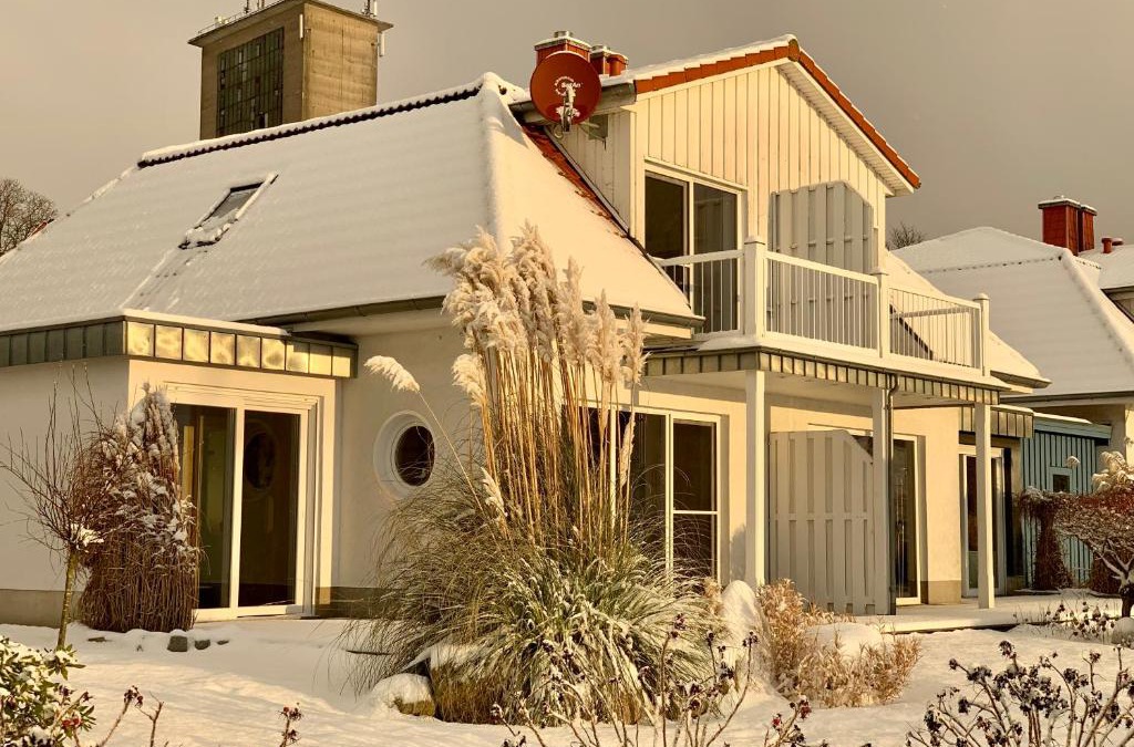 Bad Kleinen House | Fischerhus Heini mit Boot, Sauna und Kamin