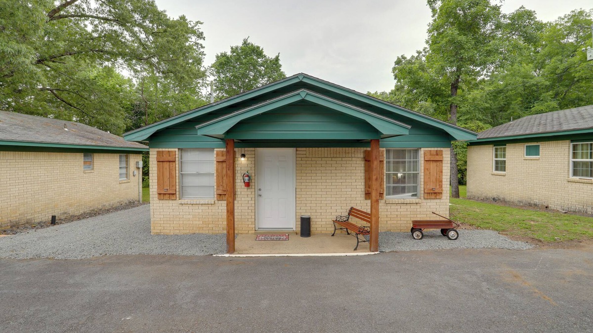 Greers Ferry Cabin | Fish, Boat, Hike: Cabin Near Greers Ferry Lake