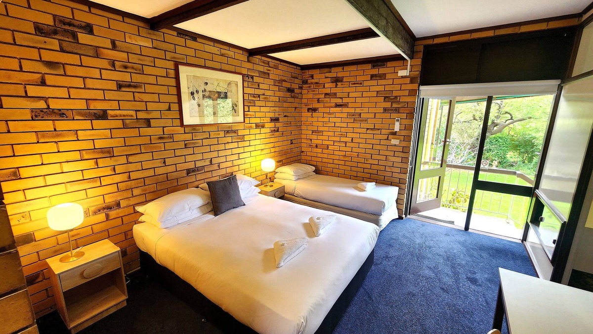 Fish Creek Hotel | Fish Creek Hotel