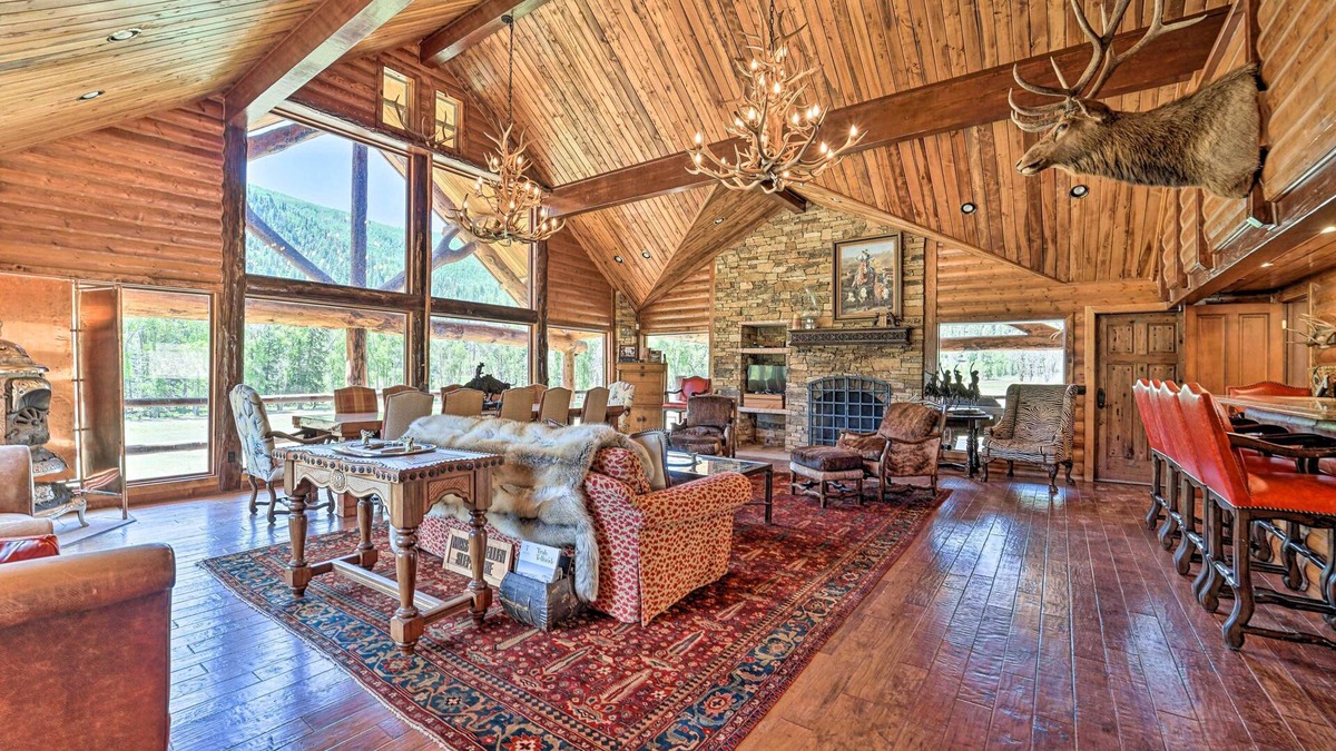 Dolores Cabin | ‘Fish Creek Ranch’ in Dolores: Hot Tub & Game Room