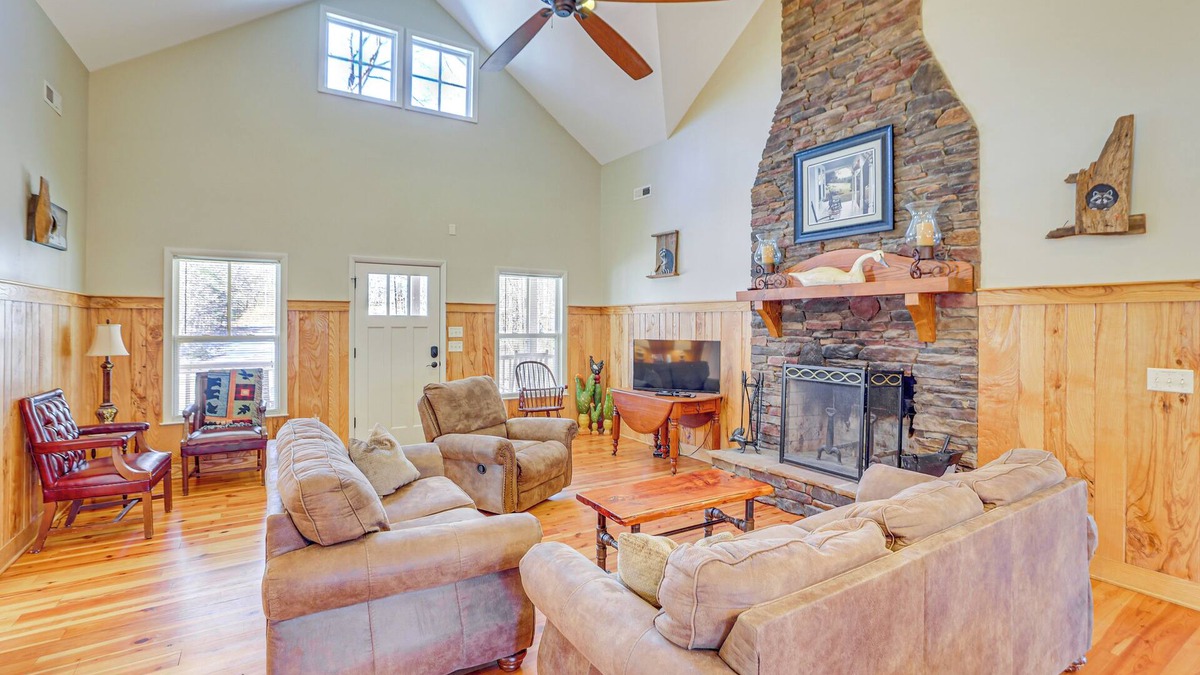 Marietta House | Fish, Hike & Relax: Marietta Gem w/River Access!