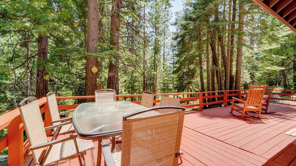 Alta Cabin | Fish, Hike & Ski: Remote Cabin 30 Mi to Truckee