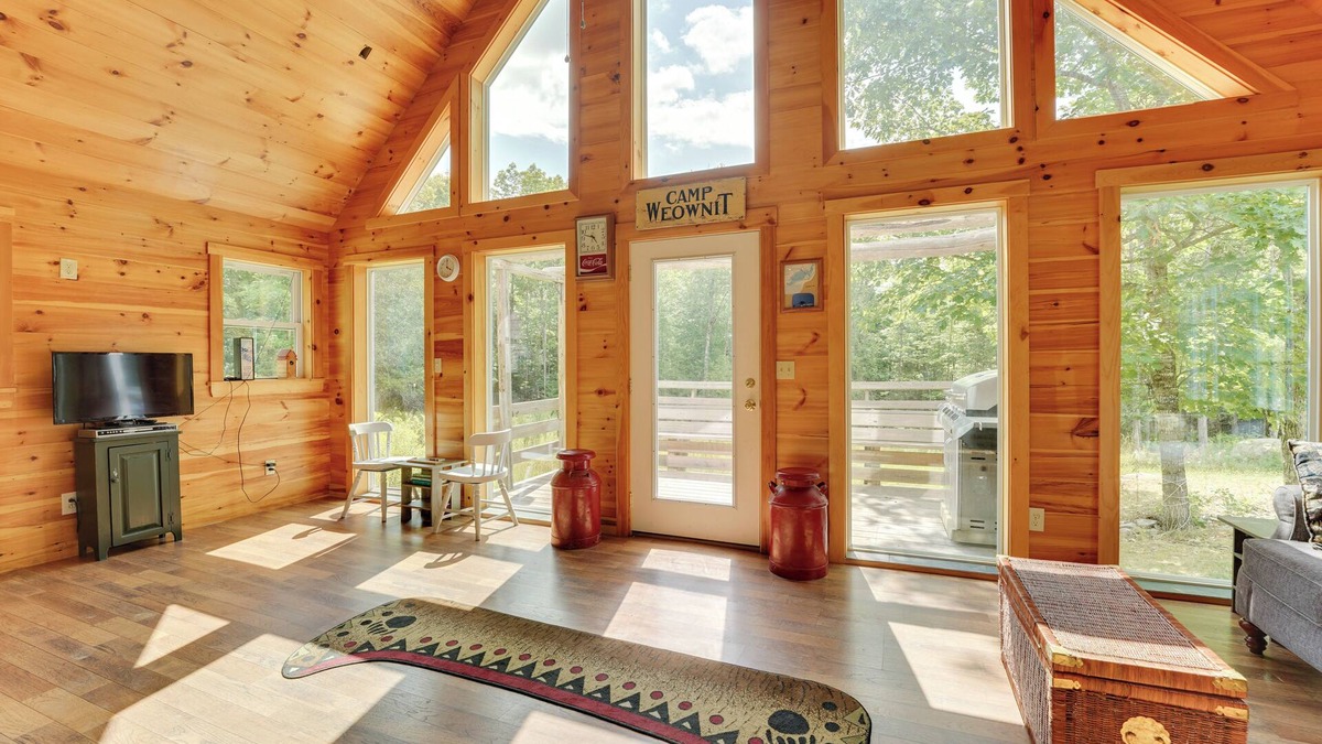 Dexter House | Fish + Hike: Wooded Home w/Deck in Dexter
