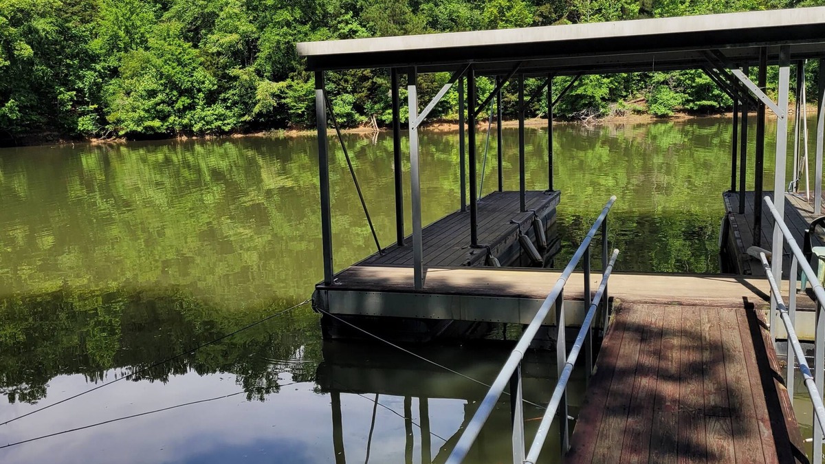 LaGrange Ski Chalet | Fish or Relax at "The Oar House" on W.P. Laken