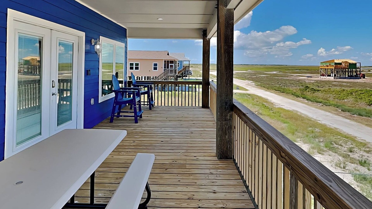 Rockport House | Fish Tales | Serene, Waterfront