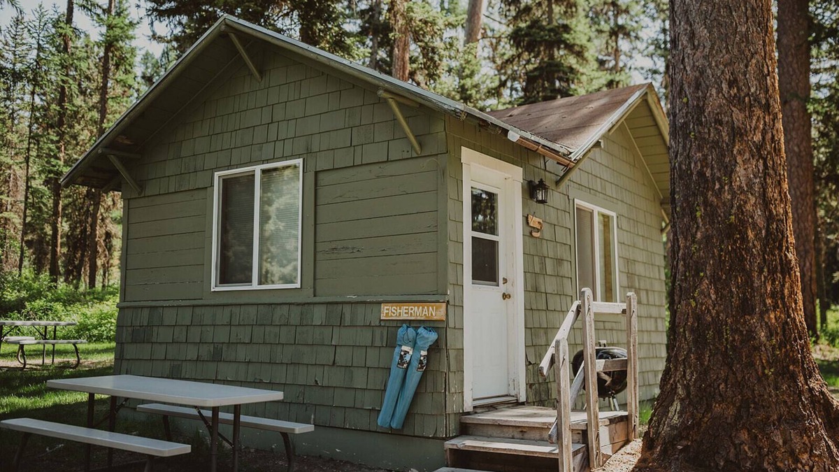 Seeley Lake Cabin | Fisherman Cabin at Tamaracks Resort with a lovely view of Seeley Lake, Montana