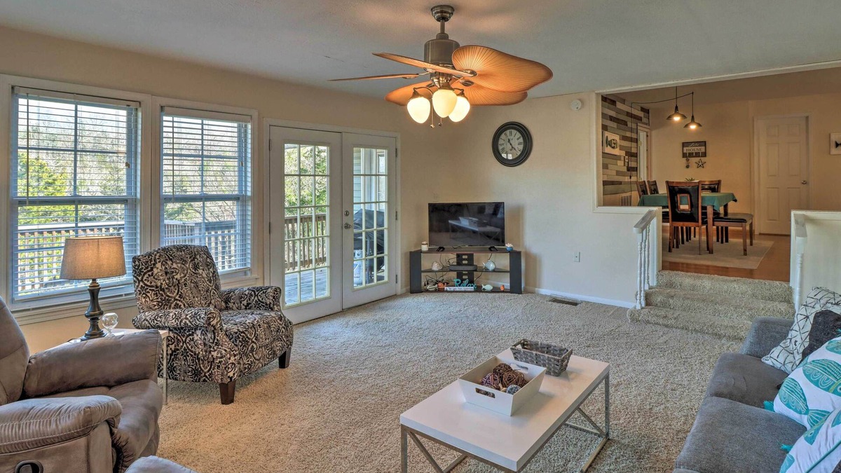 Bull Shoals House | Fisherman-Friendly Bull Shoals Escape on Lakefront